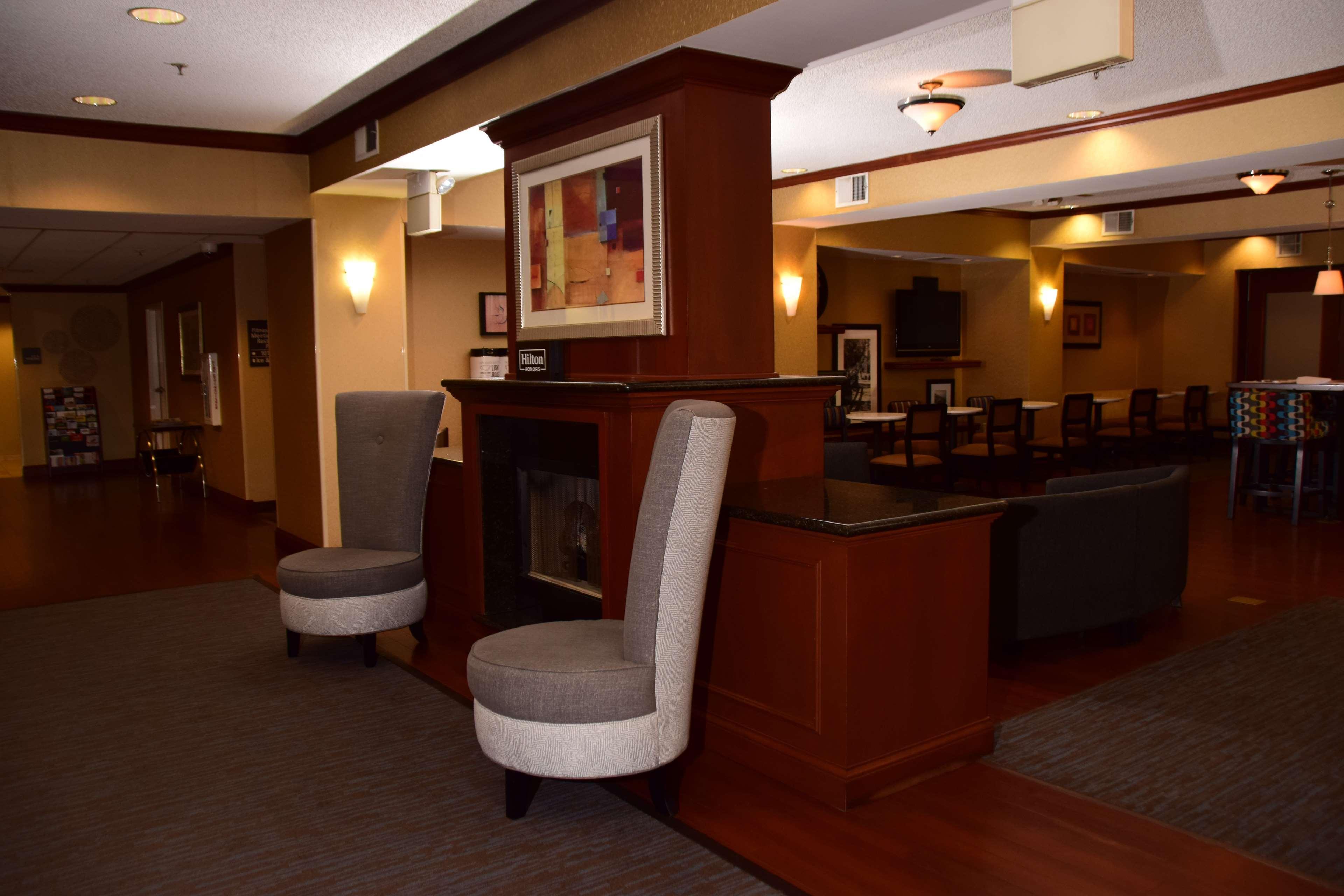 Hampton Inn Индиана Экстерьер фото